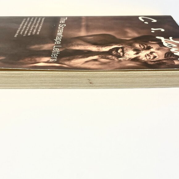 5/$25 item 💙 C. S. Lewis "The Screwtape Letters" Paperback Book - Picture 4 of 4